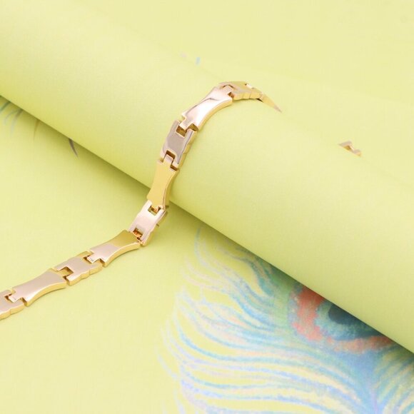 "Glossy Rose Gold Bracelet with Modern Curved Link Design, XPBL0876 - Picture 8 of 13